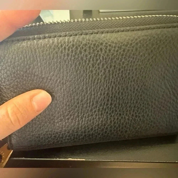 Marc by Marc Jacobs Classic Q Wingman Wristlet - Picture 6 of 11